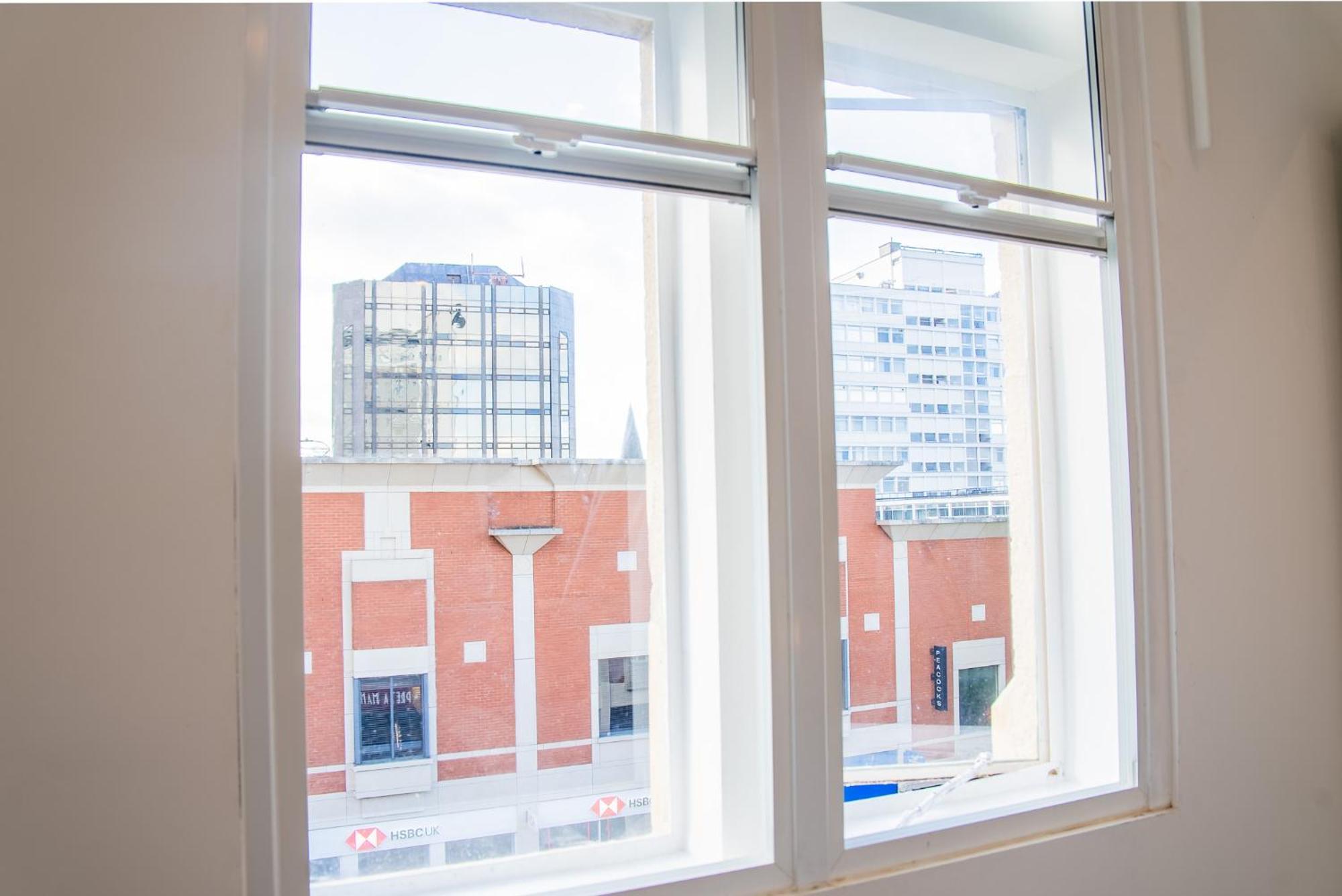 Luxury Studio Apartment In Sutton, London Сътън Екстериор снимка